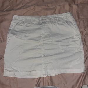 St John’s Bay women’s stretch white skort Size 12